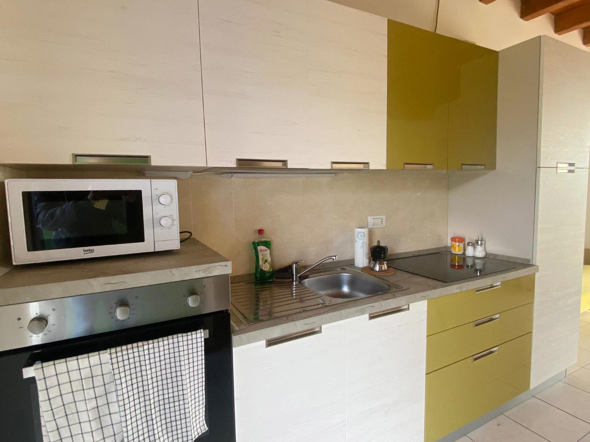 The Flowers - Apartments With Private Garden In Residence With Pool مانربا ديل جاردا المظهر الخارجي الصورة